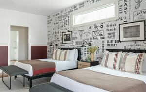 Quintess Collection - Painted Lady - Nashville, Tennessee