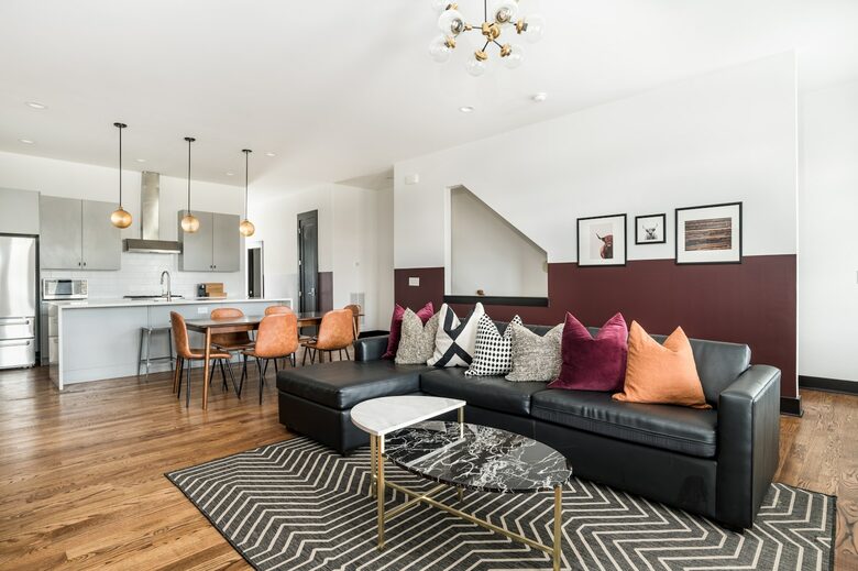 Quintess Collection - Painted Lady - Nashville, Tennessee