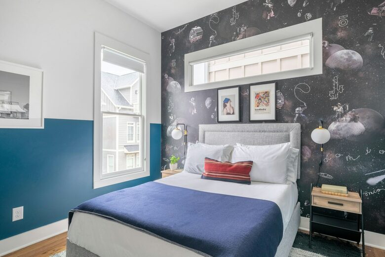 Quintess Collection - Painted Lady - Nashville, Tennessee