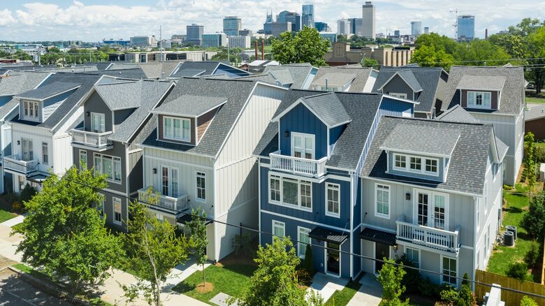 Quintess Collection - Painted Lady - Nashville, Tennessee