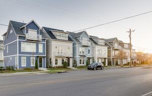 Quintess Collection - Painted Lady - Nashville, Tennessee