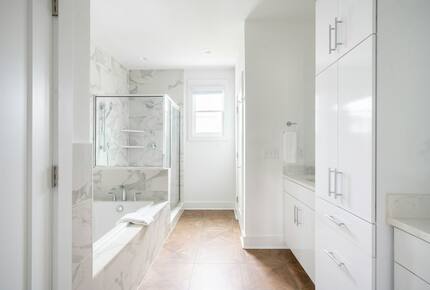 Quintess Collection - Painted Lady - Nashville, Tennessee