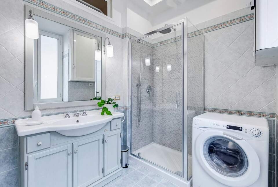 Quintess Collection - Adrianna Residence - Rome, Italy