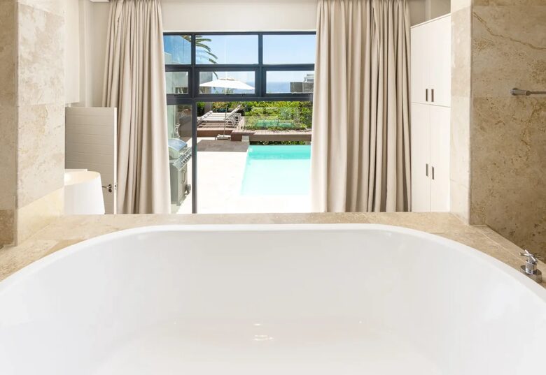 A Coastal Sanctuary Above the Waves - Cape Town, South Africa