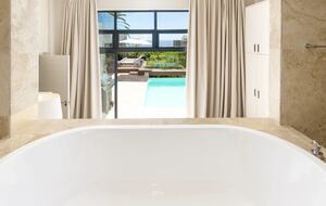 A Coastal Sanctuary Above the Waves - Cape Town, South Africa