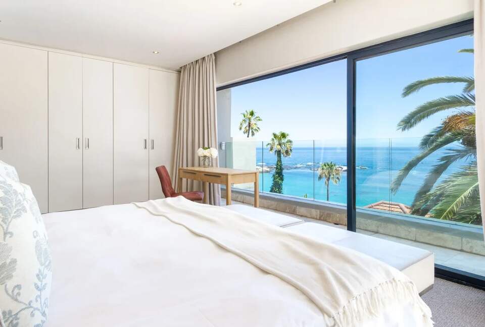 A Coastal Sanctuary Above the Waves - Cape Town, South Africa