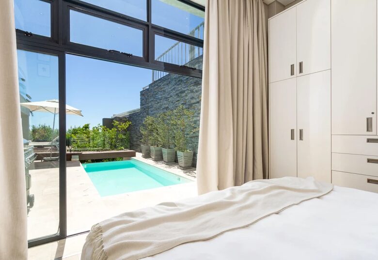 A Coastal Sanctuary Above the Waves - Cape Town, South Africa