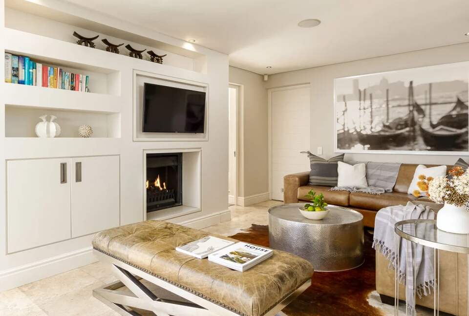 A Coastal Sanctuary Above the Waves - Cape Town, South Africa