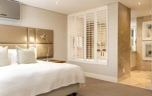 A Coastal Sanctuary Above the Waves - Cape Town, South Africa