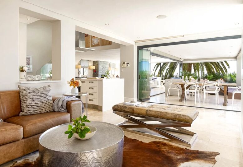 A Coastal Sanctuary Above the Waves - Cape Town, South Africa