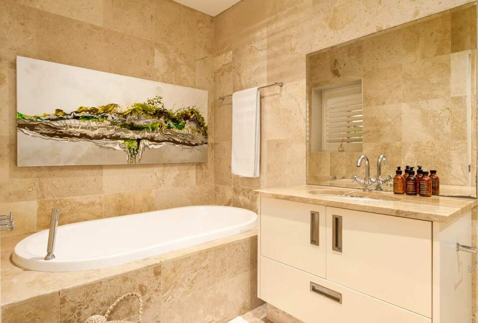 A Coastal Sanctuary Above the Waves - Cape Town, South Africa