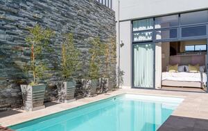 A Coastal Sanctuary Above the Waves - Cape Town, South Africa