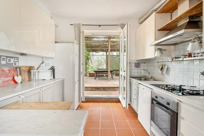 Refined Coastal Retreat with Panoramic Views - Moneglia, Italy