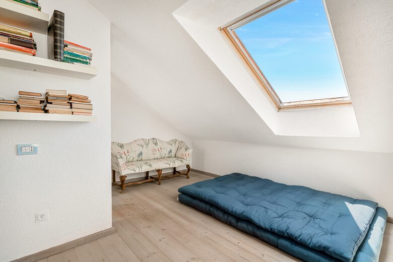 Refined Coastal Retreat with Panoramic Views - Moneglia, Italy