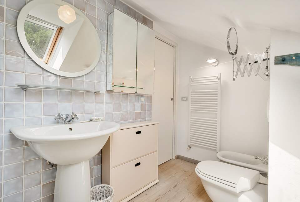 Refined Coastal Retreat with Panoramic Views - Moneglia, Italy