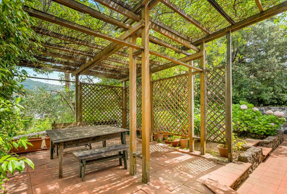 Refined Coastal Retreat with Panoramic Views - Moneglia, Italy