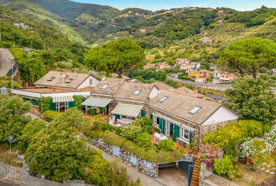 Refined Coastal Retreat with Panoramic Views - Moneglia, Italy