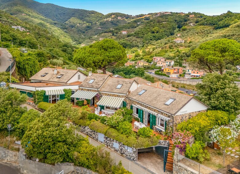 Refined Coastal Retreat with Panoramic Views - Moneglia, Italy