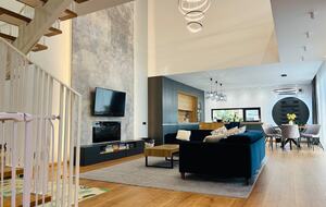 Tasteful Escape Minutes from the Capital - Otopeni, Romania