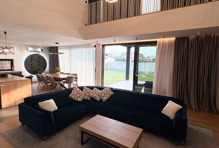 Tasteful Escape Minutes from the Capital - Otopeni, Romania