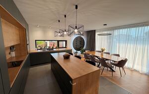 Tasteful Escape Minutes from the Capital - Otopeni, Romania