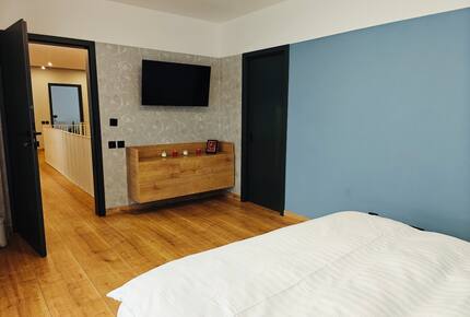 Tasteful Escape Minutes from the Capital - Otopeni, Romania