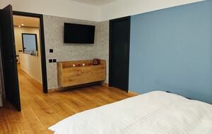 Tasteful Escape Minutes from the Capital - Otopeni, Romania