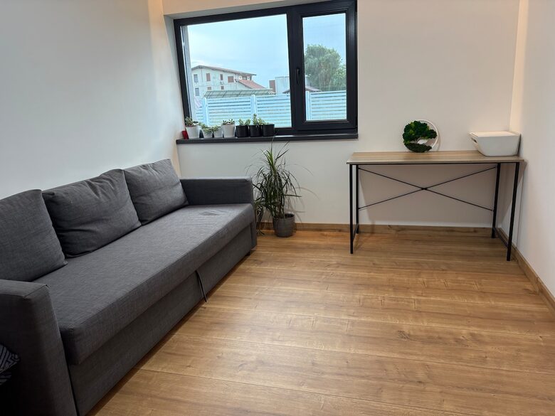 Tasteful Escape Minutes from the Capital - Otopeni, Romania