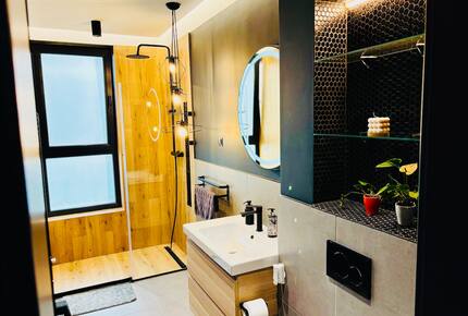 Tasteful Escape Minutes from the Capital - Otopeni, Romania