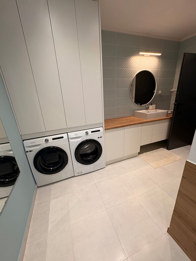 Tasteful Escape Minutes from the Capital - Otopeni, Romania