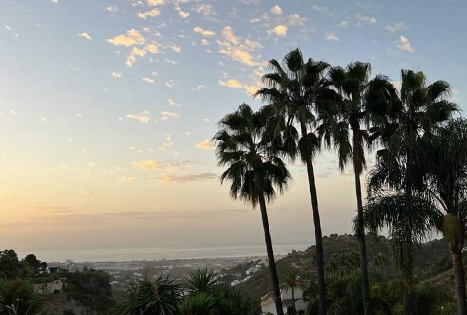 A Modern Sanctuary in Marbella’s Prestigious Hills - Benahavís, Spain