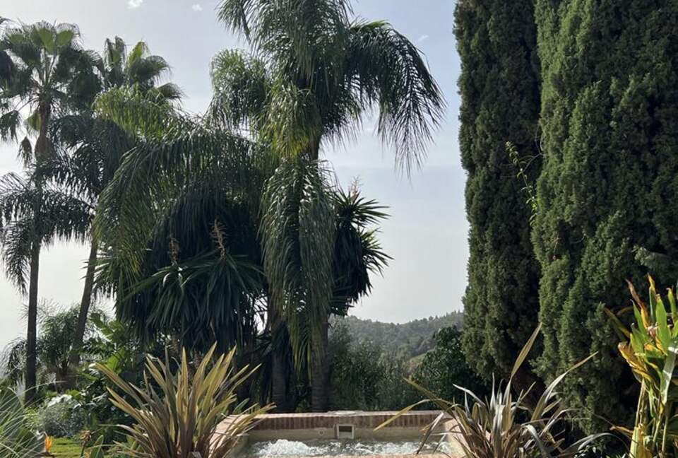 A Modern Sanctuary in Marbella’s Prestigious Hills - Benahavís, Spain