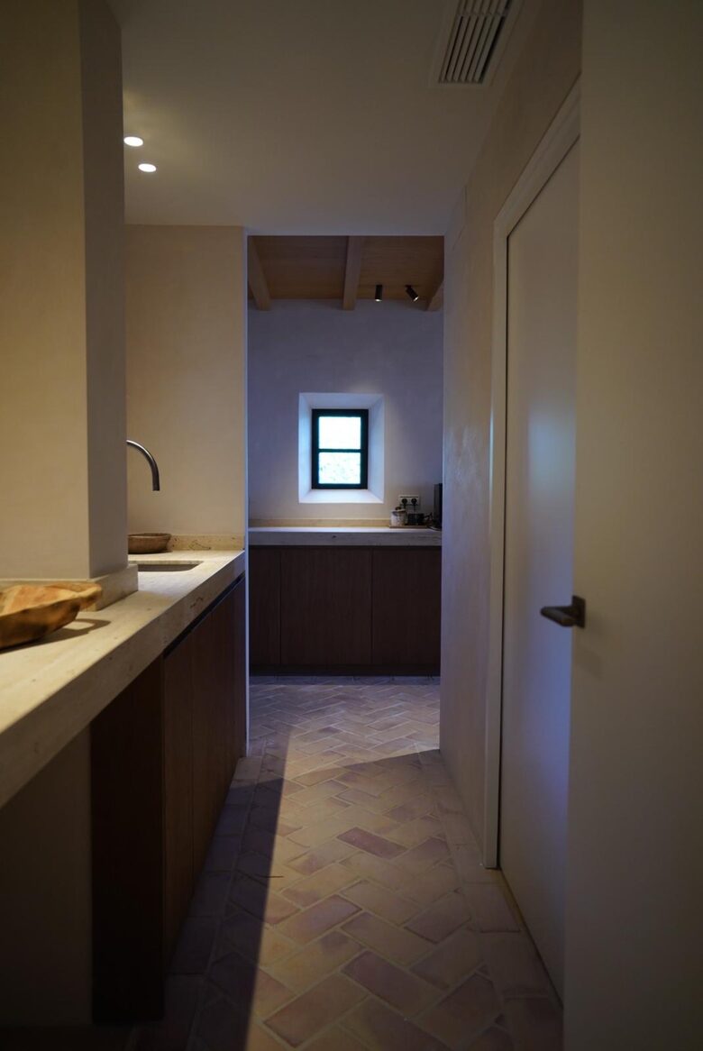 A Modern Sanctuary in Marbella’s Prestigious Hills - Benahavís, Spain