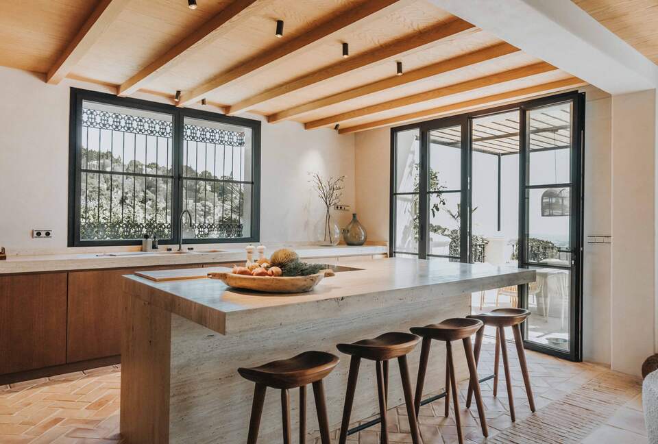 A Modern Sanctuary in Marbella’s Prestigious Hills - Benahavís, Spain