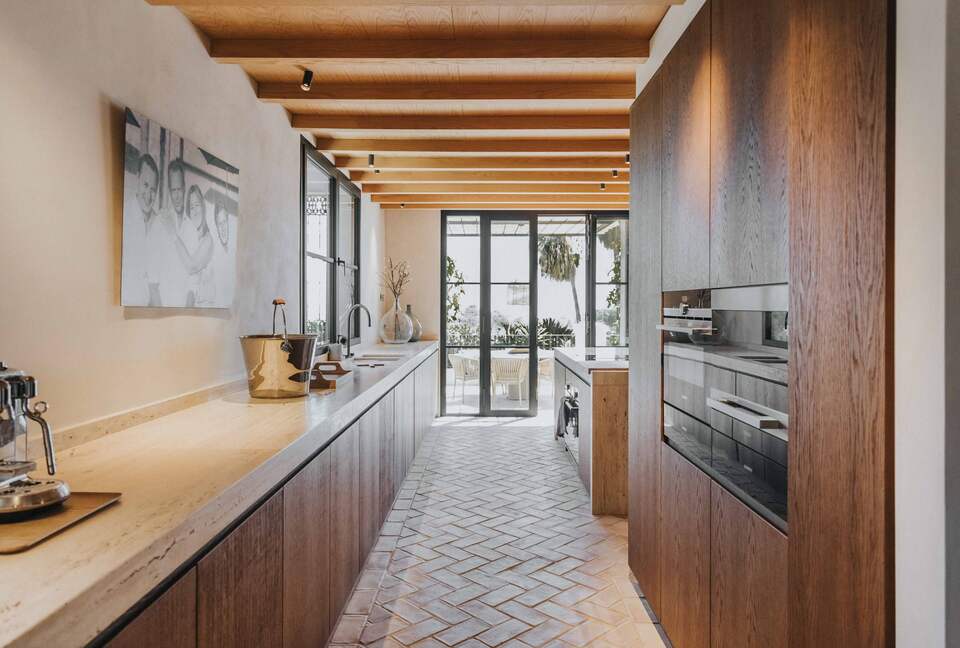 A Modern Sanctuary in Marbella’s Prestigious Hills - Benahavís, Spain