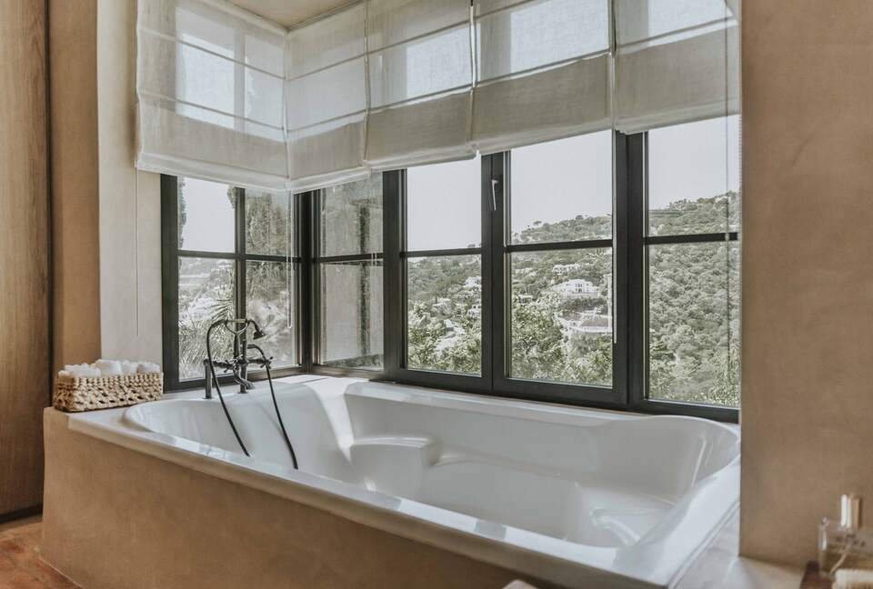 A Modern Sanctuary in Marbella’s Prestigious Hills - Benahavís, Spain