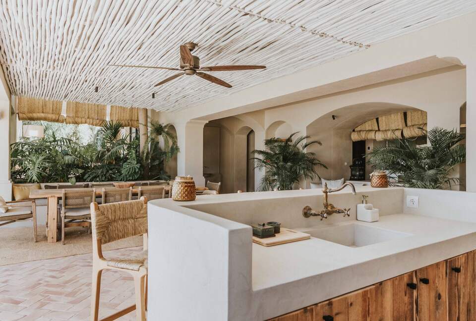 A Modern Sanctuary in Marbella’s Prestigious Hills - Benahavís, Spain