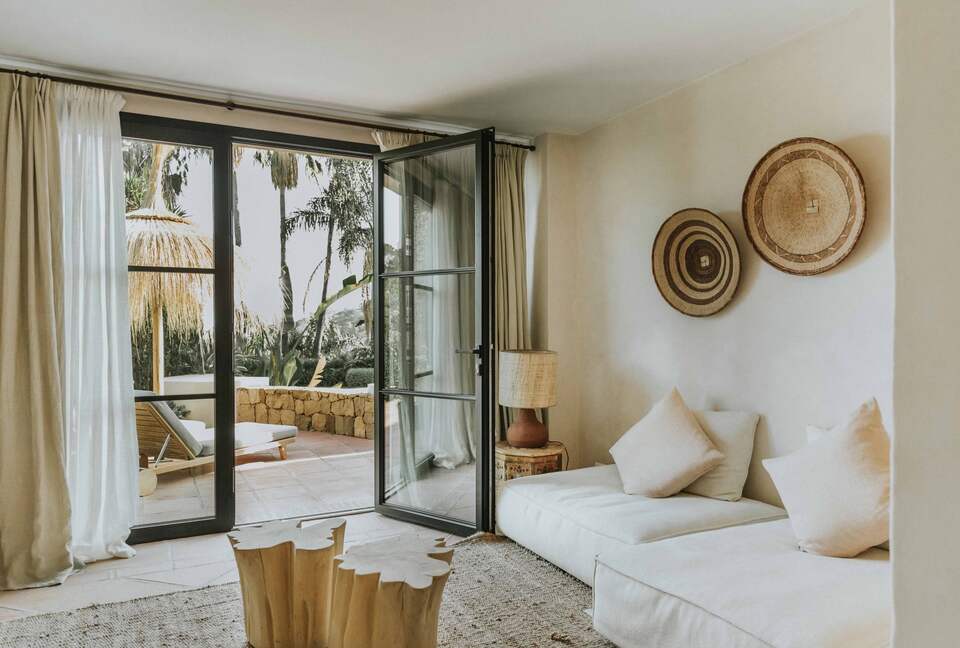 A Modern Sanctuary in Marbella’s Prestigious Hills - Benahavís, Spain