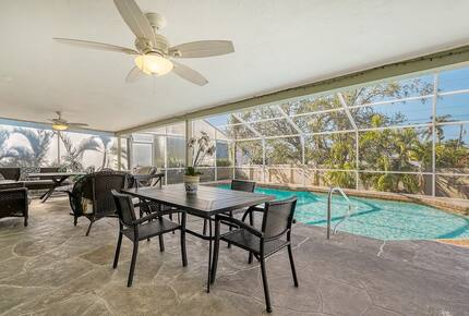 Spacious Sarasota Escape near Siesta Beach - Sarasota, Florida