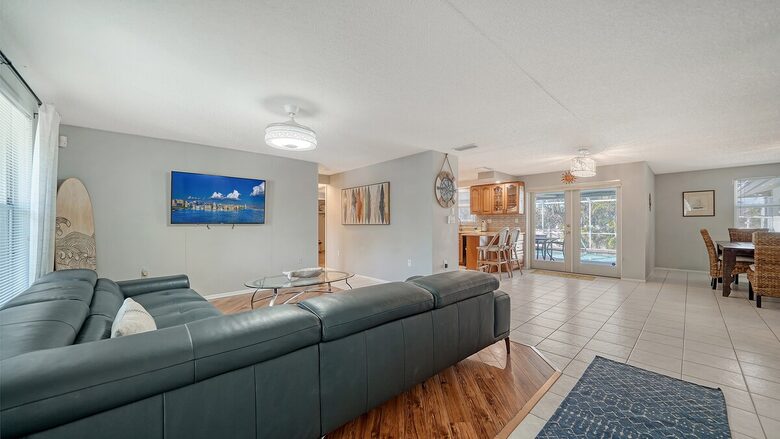 Spacious Sarasota Escape near Siesta Beach - Sarasota, Florida