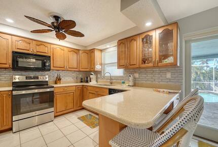 Spacious Sarasota Escape near Siesta Beach - Sarasota, Florida