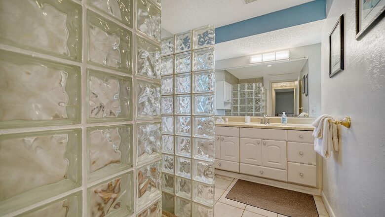 Spacious Sarasota Escape near Siesta Beach - Sarasota, Florida