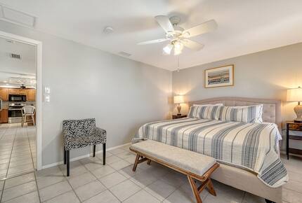 Spacious Sarasota Escape near Siesta Beach - Sarasota, Florida