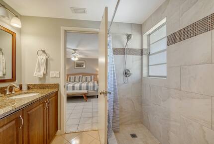 Spacious Sarasota Escape near Siesta Beach - Sarasota, Florida