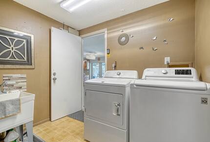 Spacious Sarasota Escape near Siesta Beach - Sarasota, Florida