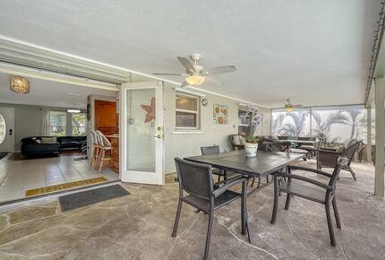 Spacious Sarasota Escape near Siesta Beach - Sarasota, Florida