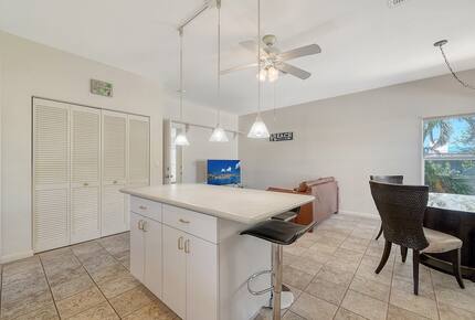 Spacious Sarasota Escape near Siesta Beach - Sarasota, Florida