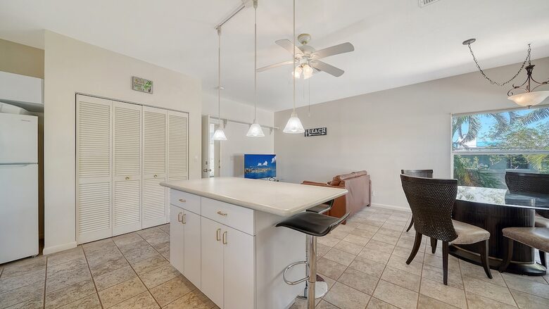 Spacious Sarasota Escape near Siesta Beach - Sarasota, Florida