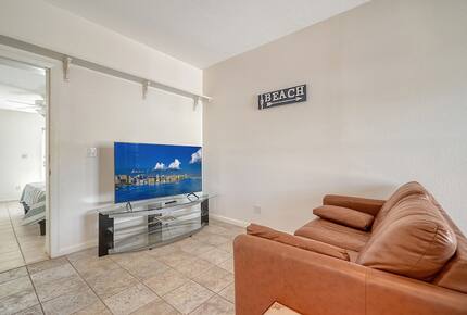 Spacious Sarasota Escape near Siesta Beach - Sarasota, Florida