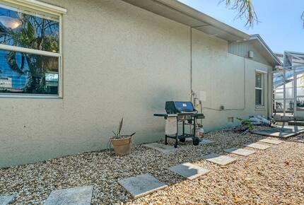 Spacious Sarasota Escape near Siesta Beach - Sarasota, Florida